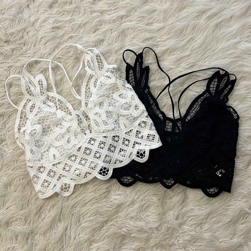 2 pair black and white lace bralette (WOULD FIT MEDIUM)